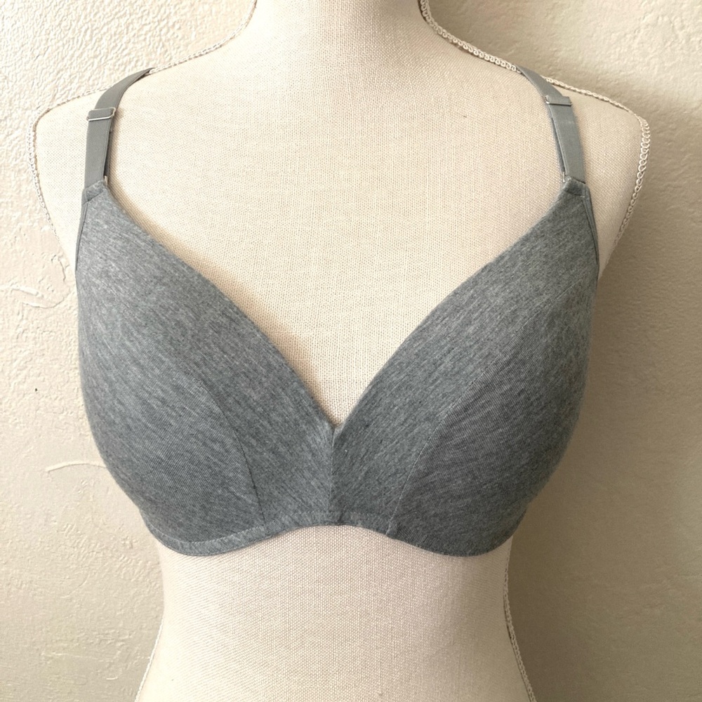 Lively Soft Suport Convertible Bra 34 DD no wires NWOT